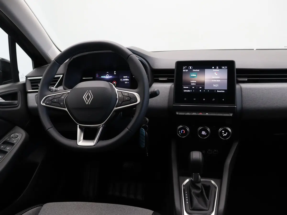 E-Tech Full Hybrid 145pk evolution | Parkeersensoren achter | Apple carplay | Airco | Cruise Control |