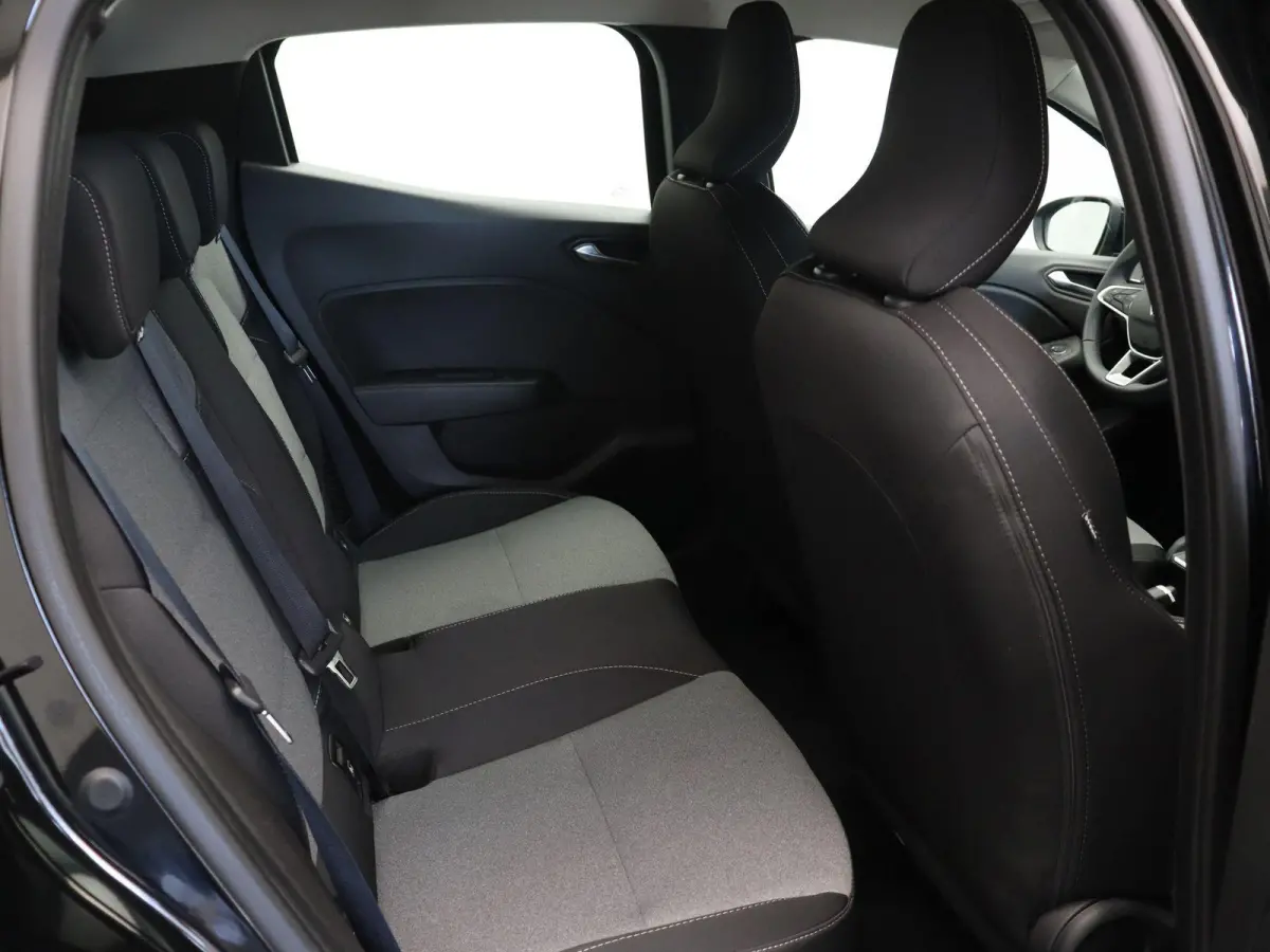 E-Tech Full Hybrid 145pk evolution | Parkeersensoren achter | Apple carplay | Airco | Cruise Control |