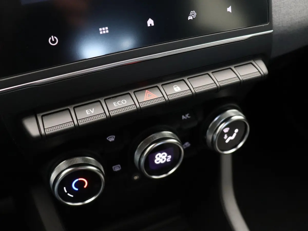E-Tech Full Hybrid 145pk evolution | Parkeersensoren achter | Apple carplay | Airco | Cruise Control |