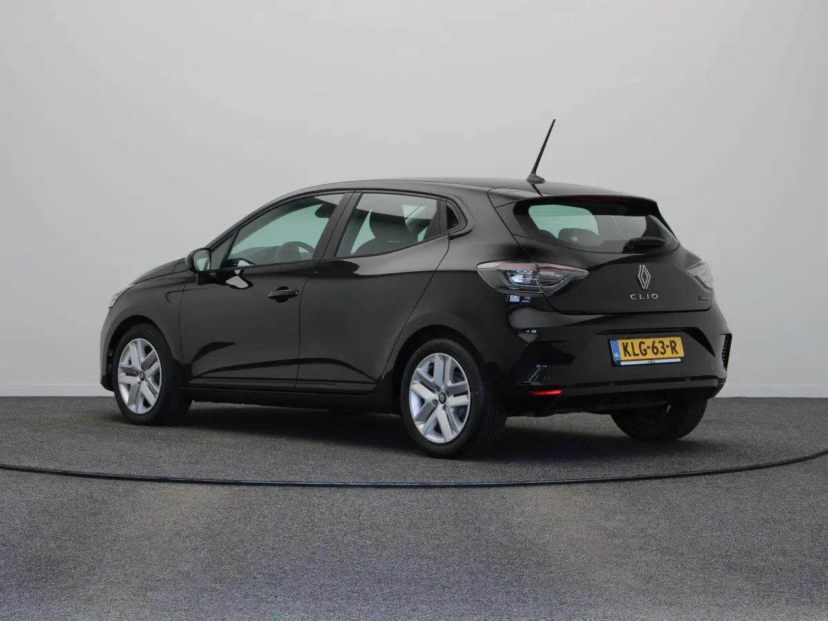 E-Tech Full Hybrid 145pk evolution | Parkeersensoren achter | Apple carplay | Airco | Cruise Control |