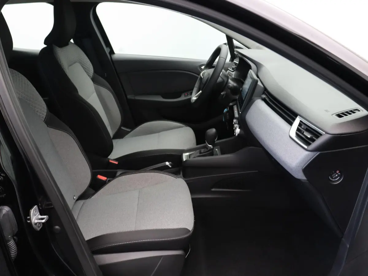 E-Tech Full Hybrid 145pk evolution | Parkeersensoren achter | Apple carplay | Airco | Cruise Control |