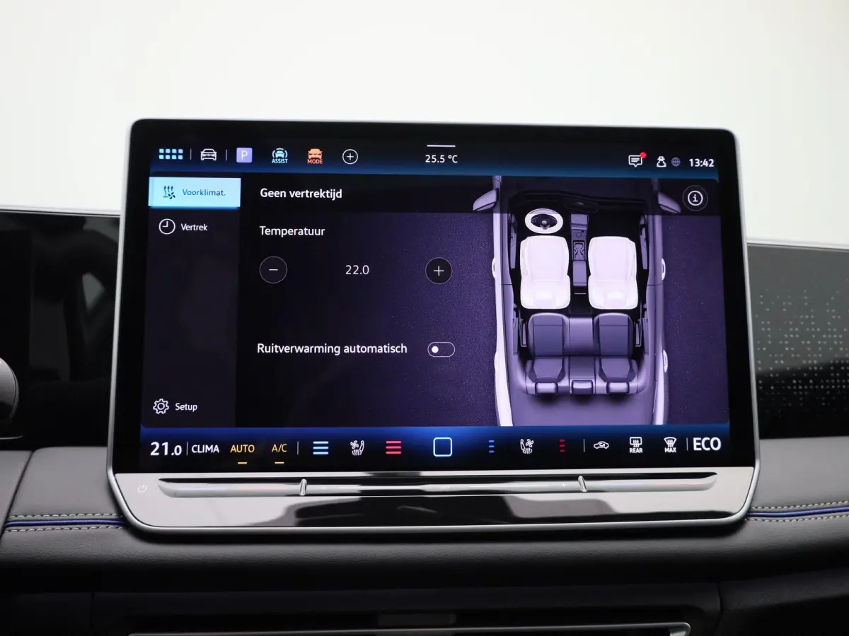1.5 eHybrid R-Line Edition 272 PK | SoH 100% | Automaat | Navigatie | Panoramadak | Harman Kardon | Inklapbare trekhaak | Head-up display | 360 Camera | Stoelmassage | Stoelventilatie voor |