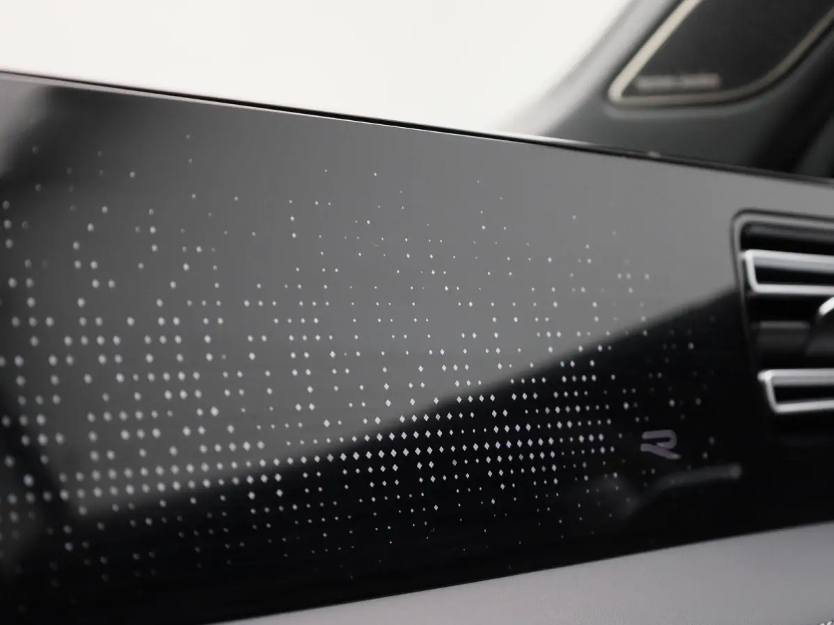 1.5 eHybrid R-Line Edition 272 PK | SoH 100% | Automaat | Navigatie | Panoramadak | Harman Kardon | Inklapbare trekhaak | Head-up display | 360 Camera | Stoelmassage | Stoelventilatie voor |