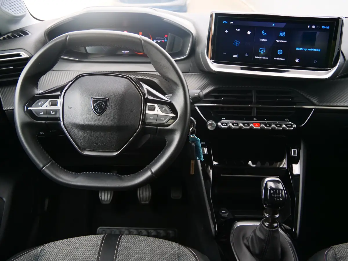 1.2 PureTech 100 Pk Allure DAB / Apple Carplay / PDC
