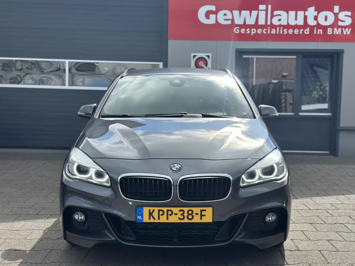 220i M Sport
