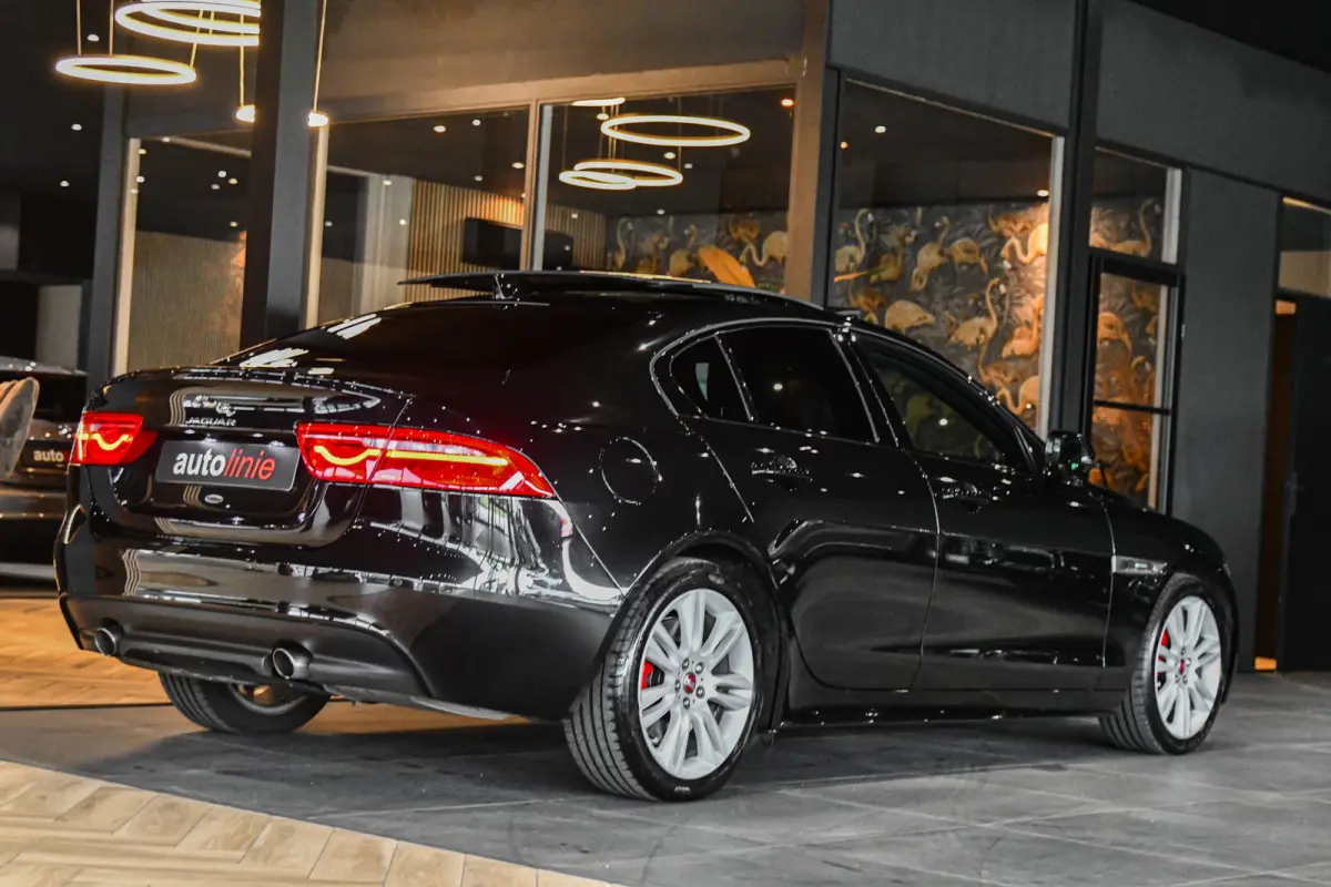 2.0 R-Sport, Panorama, Meridian, Leder, Memory, Camera, Carplay, Stuurverw.!