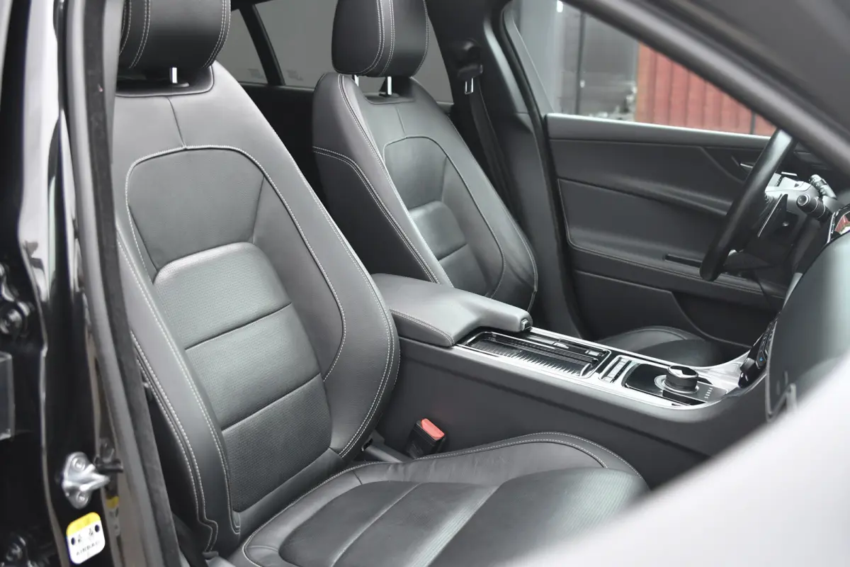 2.0 R-Sport, Panorama, Meridian, Leder, Memory, Camera, Carplay, Stuurverw.!