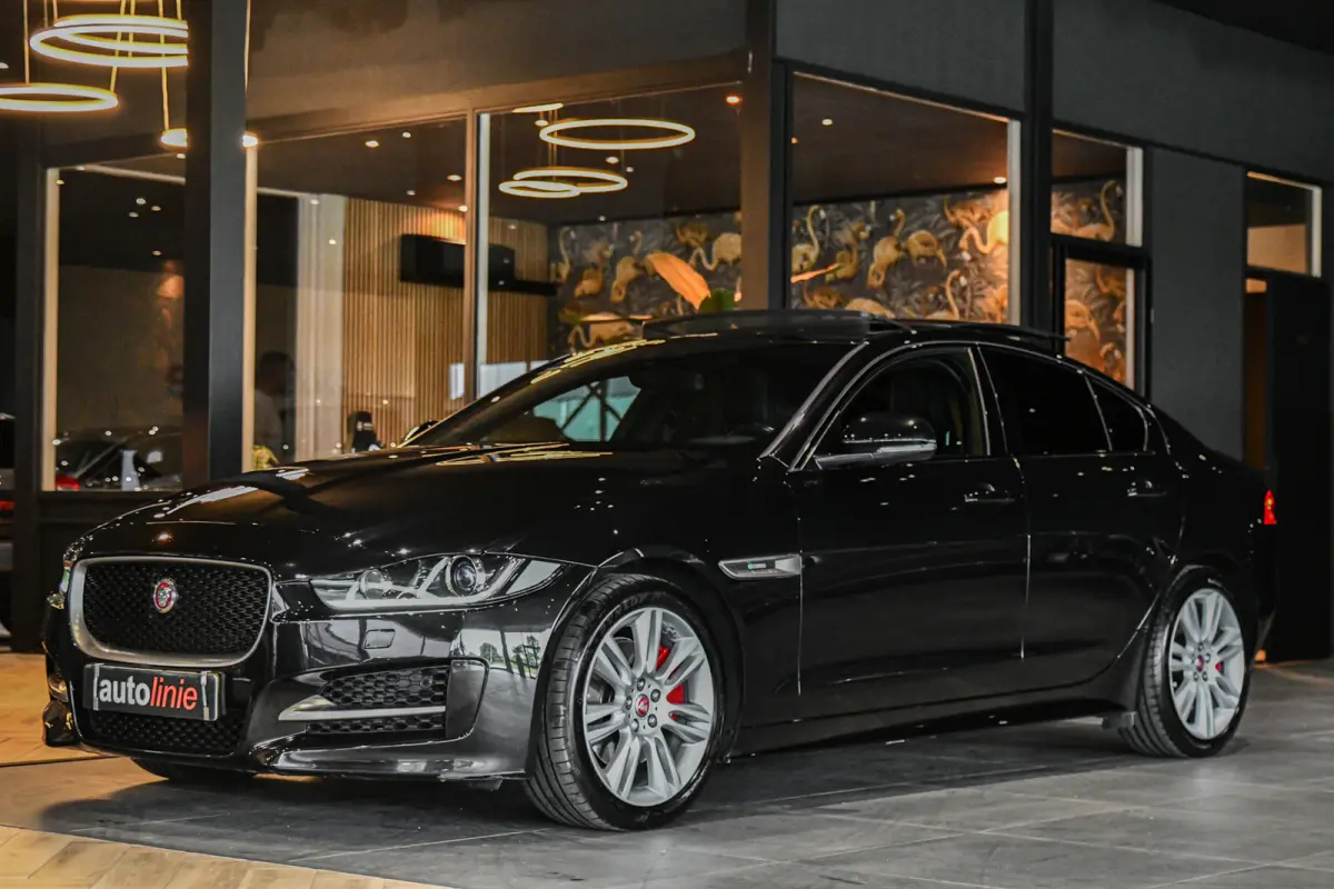 2.0 R-Sport, Panorama, Meridian, Leder, Memory, Camera, Carplay, Stuurverw.!