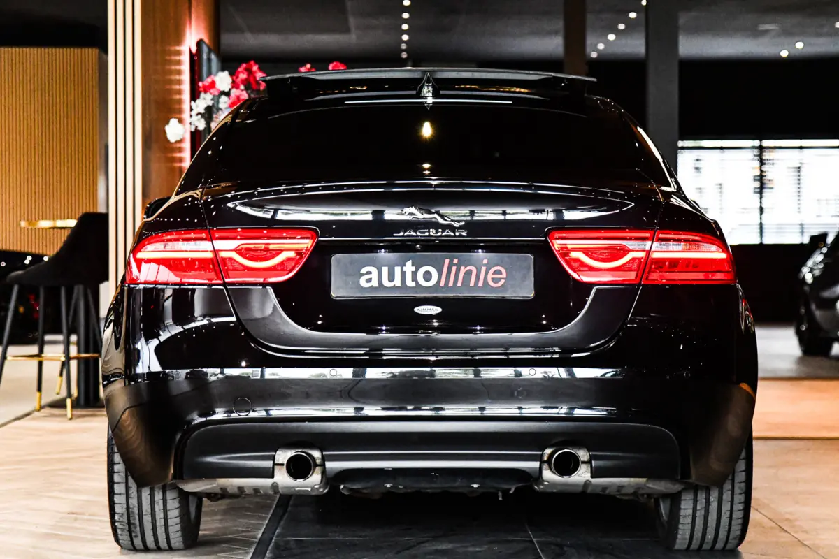 2.0 R-Sport, Panorama, Meridian, Leder, Memory, Camera, Carplay, Stuurverw.!