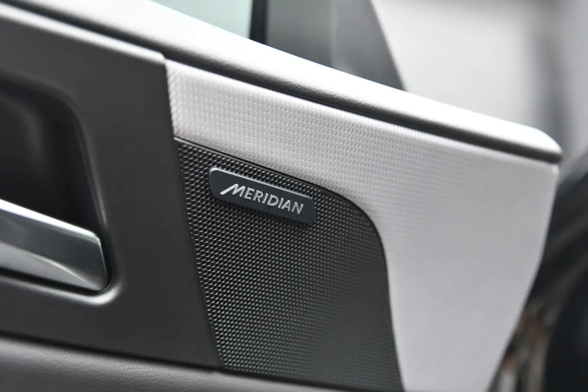 2.0 R-Sport, Panorama, Meridian, Leder, Memory, Camera, Carplay, Stuurverw.!