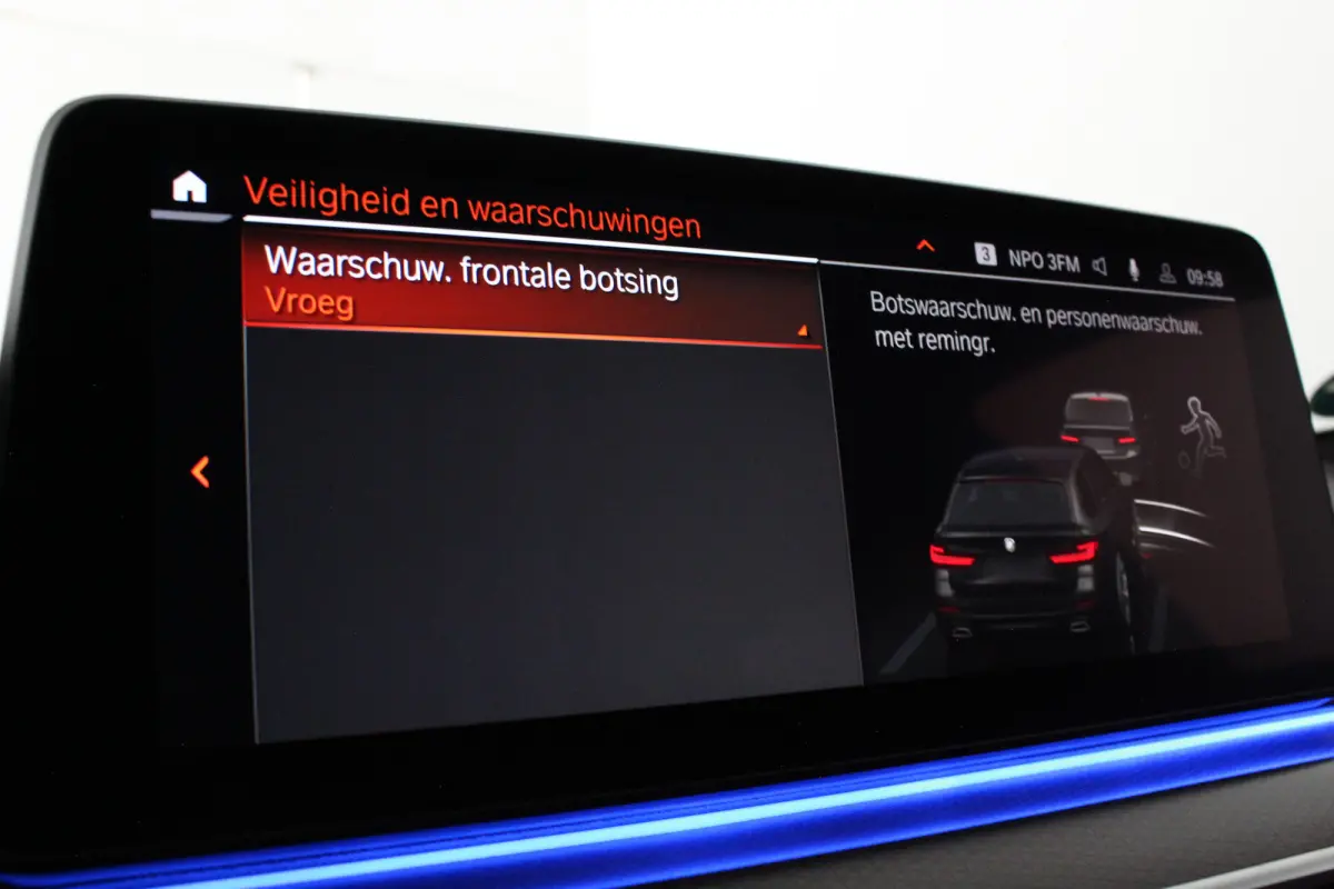 530d xDrive M Sport > Pano.schuif/Head-up/19inch/Shadow-Line/Trekhaak