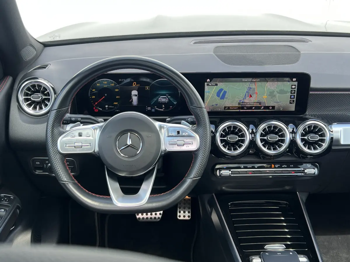 200 AMG-Line | Trekhaak | Pano | Night Pakket | Widescreen | Sfeerverlichting