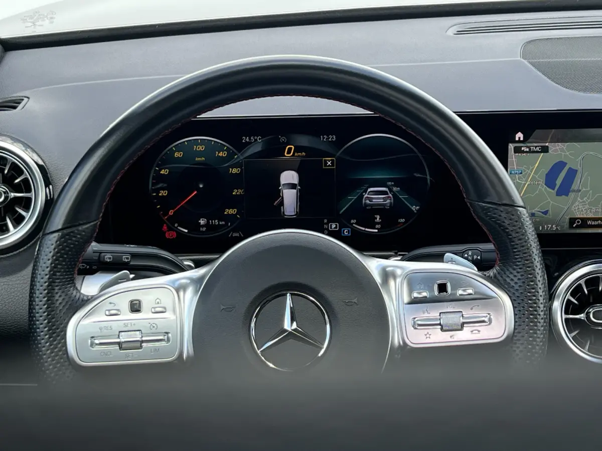 200 AMG-Line | Trekhaak | Pano | Night Pakket | Widescreen | Sfeerverlichting