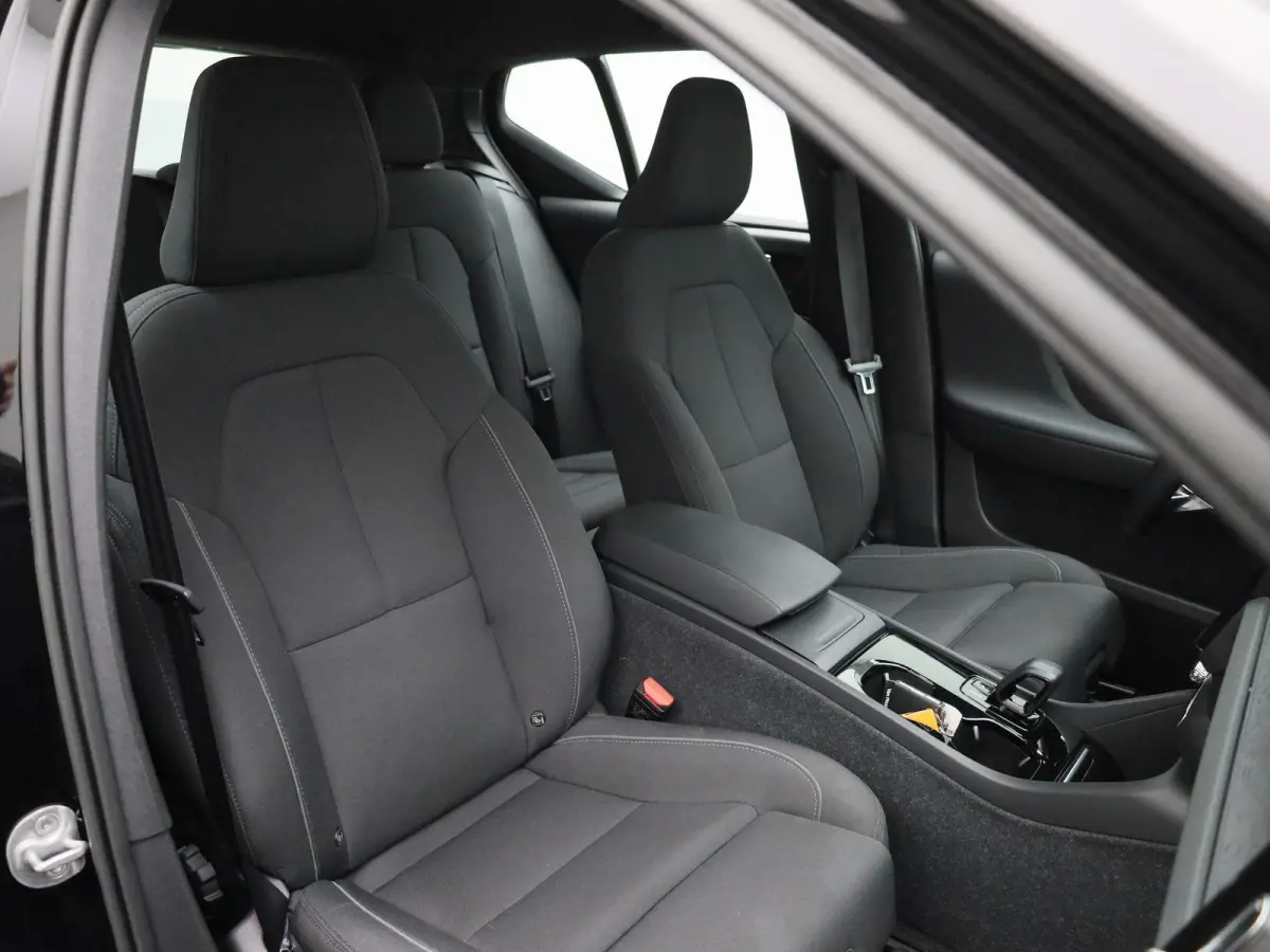 Core | NAVIGATIE | CAMERA | APPLE CARPLAY | KLIMAATREGELING