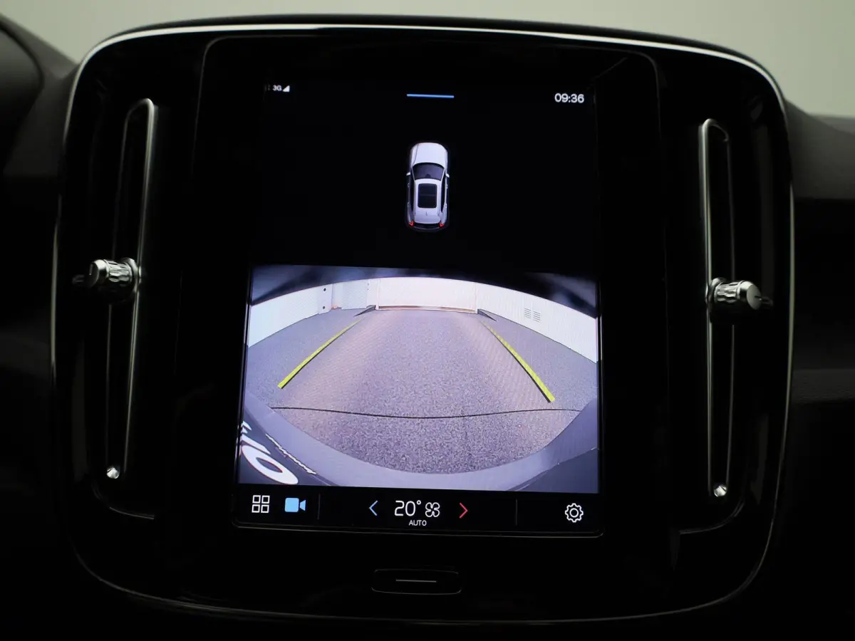 Core | NAVIGATIE | CAMERA | APPLE CARPLAY | KLIMAATREGELING