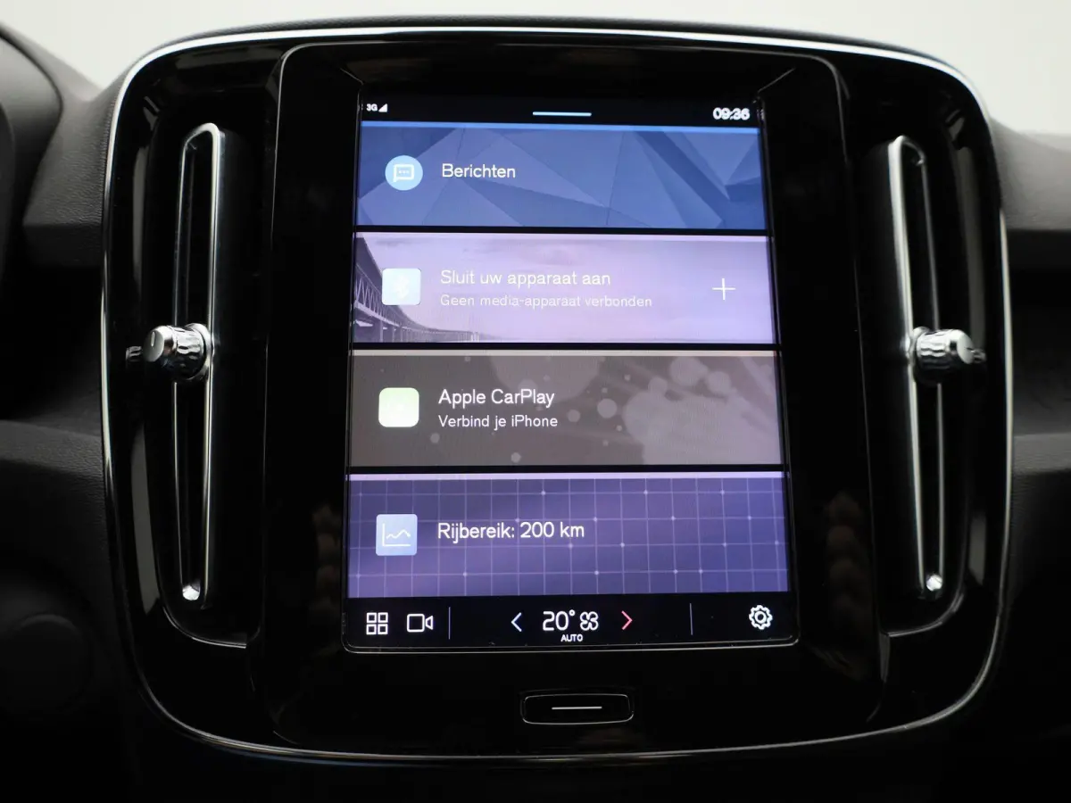 Core | NAVIGATIE | CAMERA | APPLE CARPLAY | KLIMAATREGELING