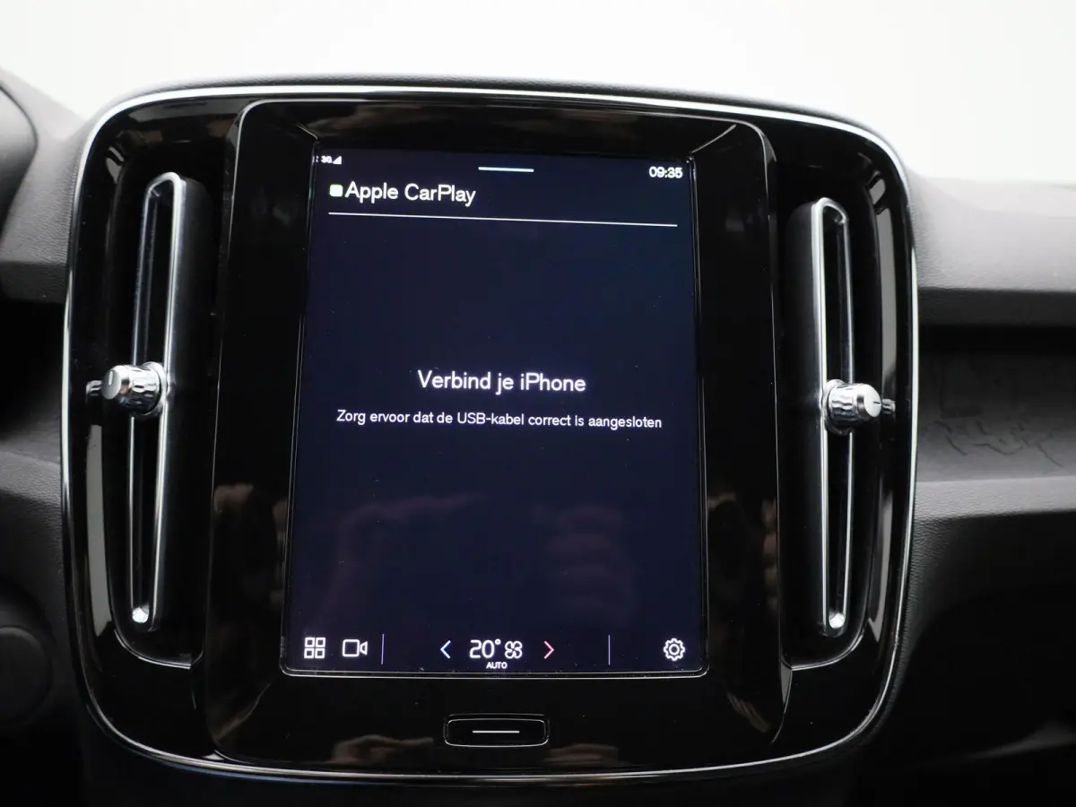 Core | NAVIGATIE | CAMERA | APPLE CARPLAY | KLIMAATREGELING