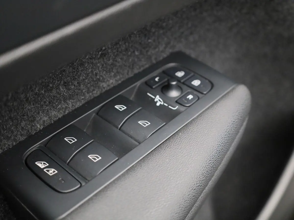 Core | NAVIGATIE | CAMERA | APPLE CARPLAY | KLIMAATREGELING