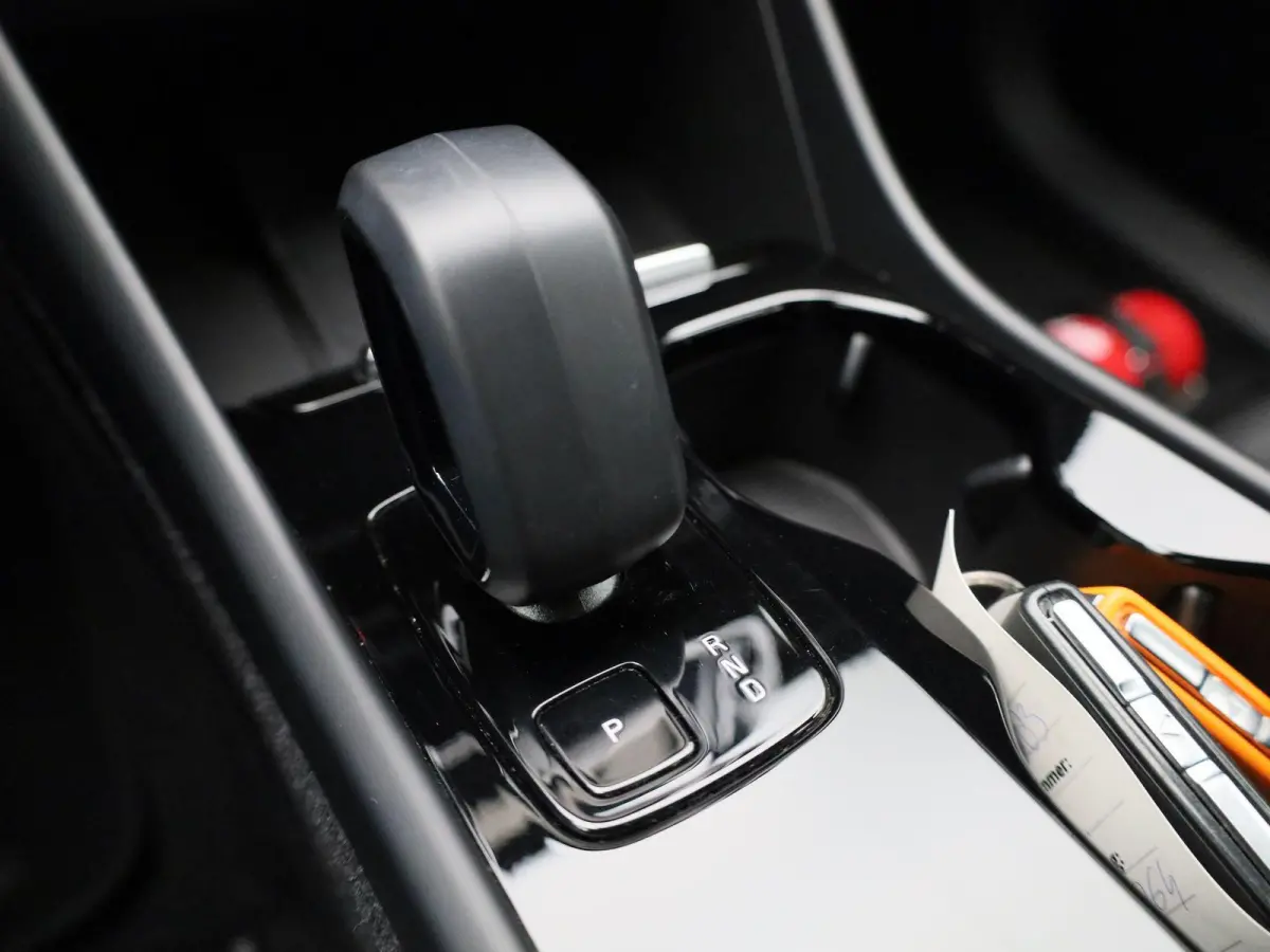 Core | NAVIGATIE | CAMERA | APPLE CARPLAY | KLIMAATREGELING