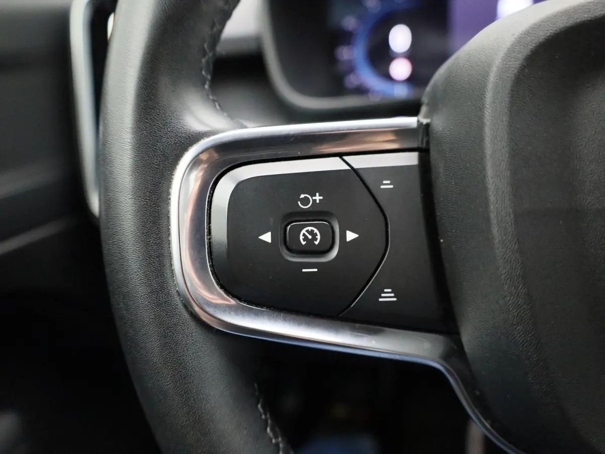 Core | NAVIGATIE | CAMERA | APPLE CARPLAY | KLIMAATREGELING