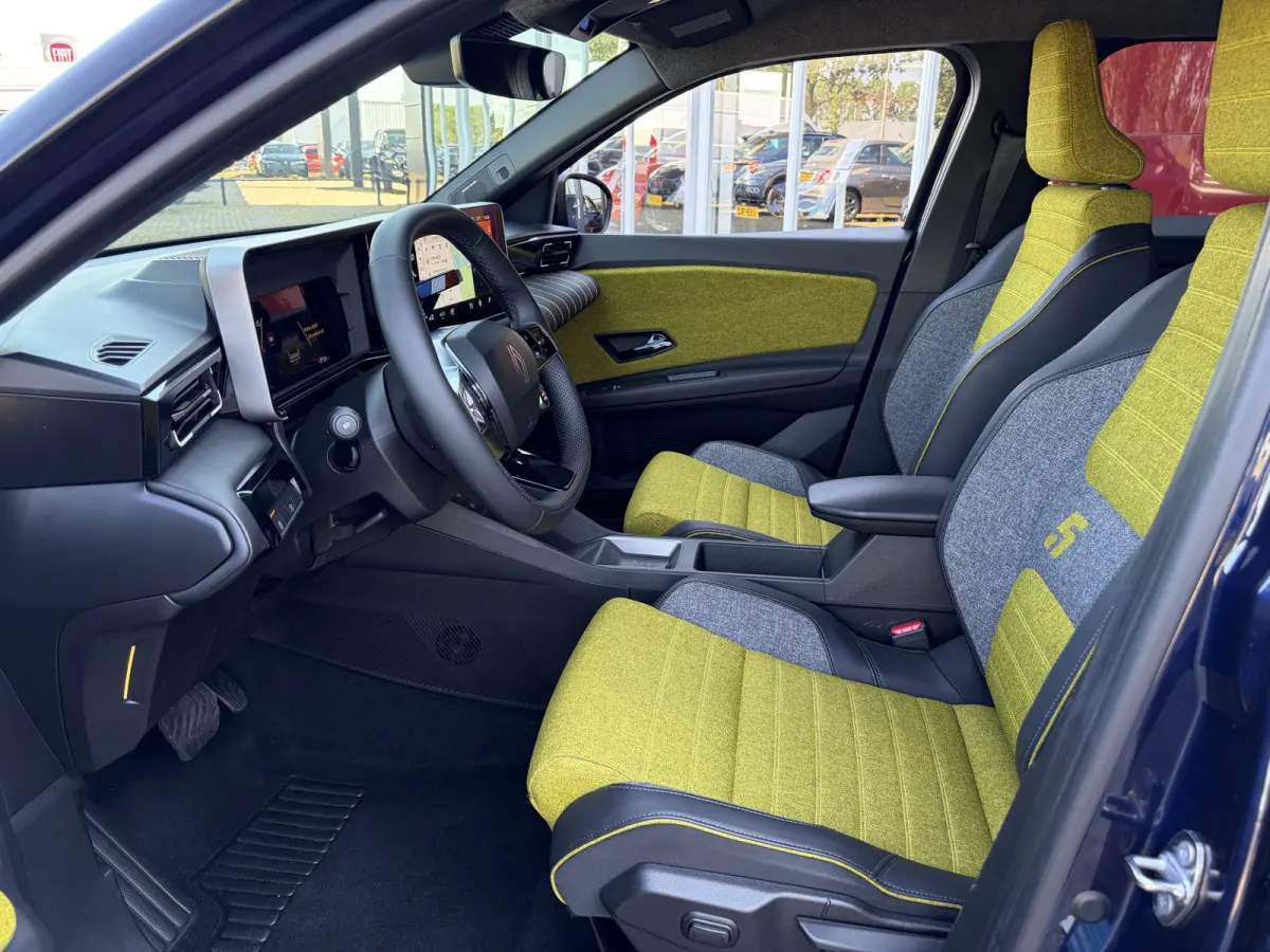 comfort range iconic cinq 52 kWh | Pack winter | Safety & advanced driving assist | Harman Kardon