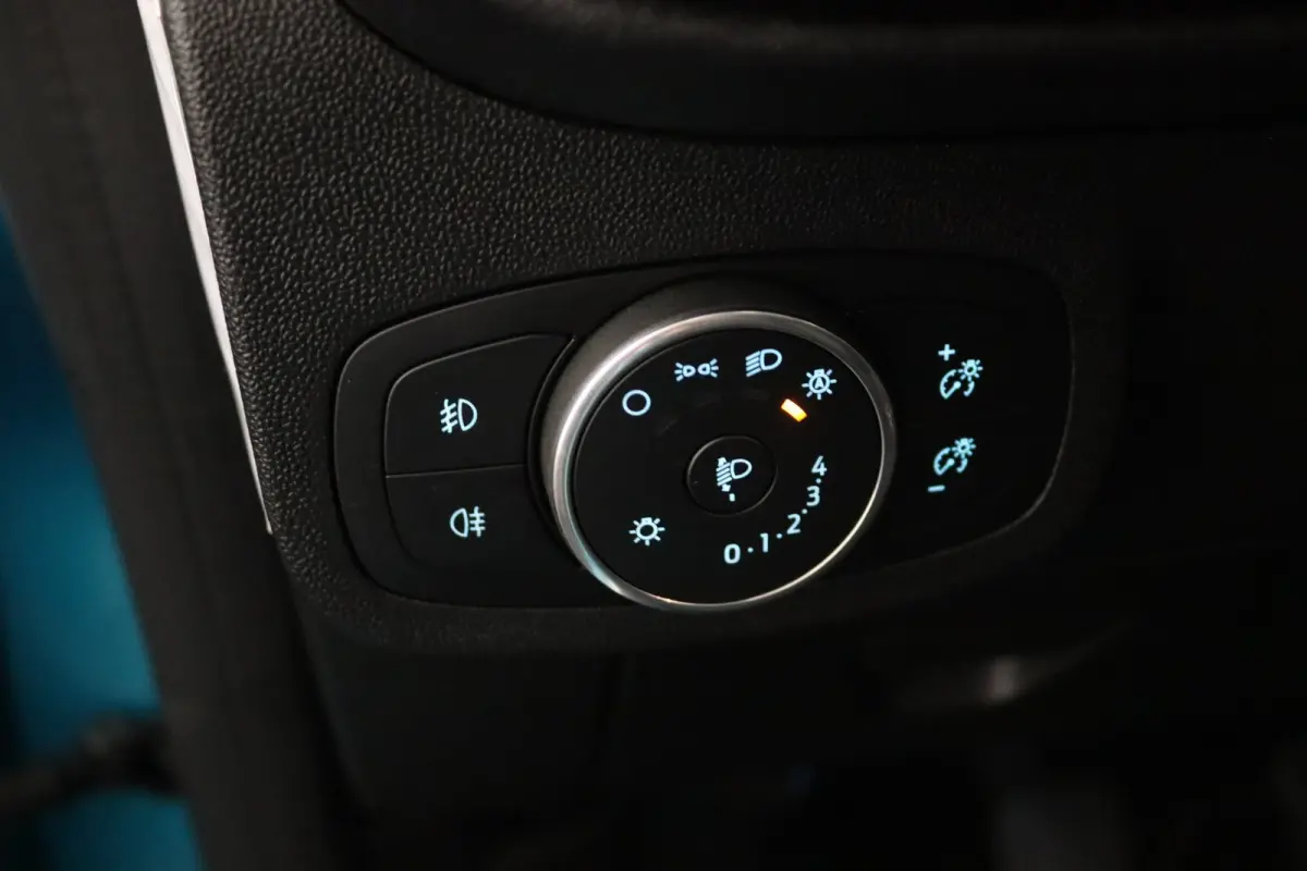 1.0 EcoBoost Titanium | Panoramadak | Winterpack | B&O | CarPlay/Android Auto | Camera | Keyless