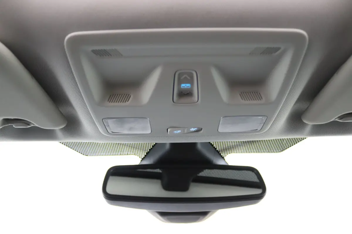 1.0 EcoBoost Titanium | Panoramadak | Winterpack | B&O | CarPlay/Android Auto | Camera | Keyless