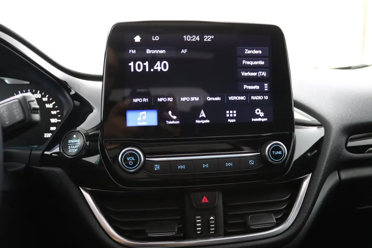 1.0 EcoBoost Titanium | Panoramadak | Winterpack | B&O | CarPlay/Android Auto | Camera | Keyless