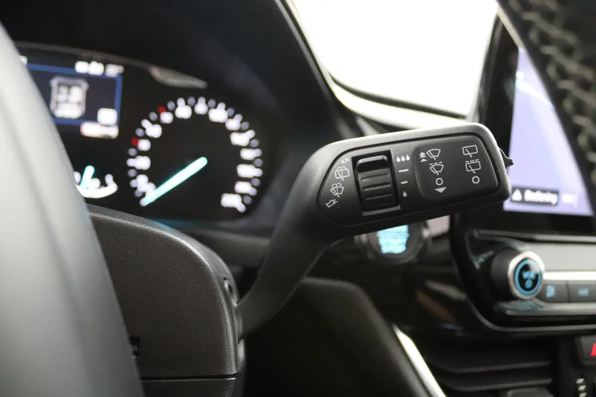 1.0 EcoBoost Titanium | Panoramadak | Winterpack | B&O | CarPlay/Android Auto | Camera | Keyless