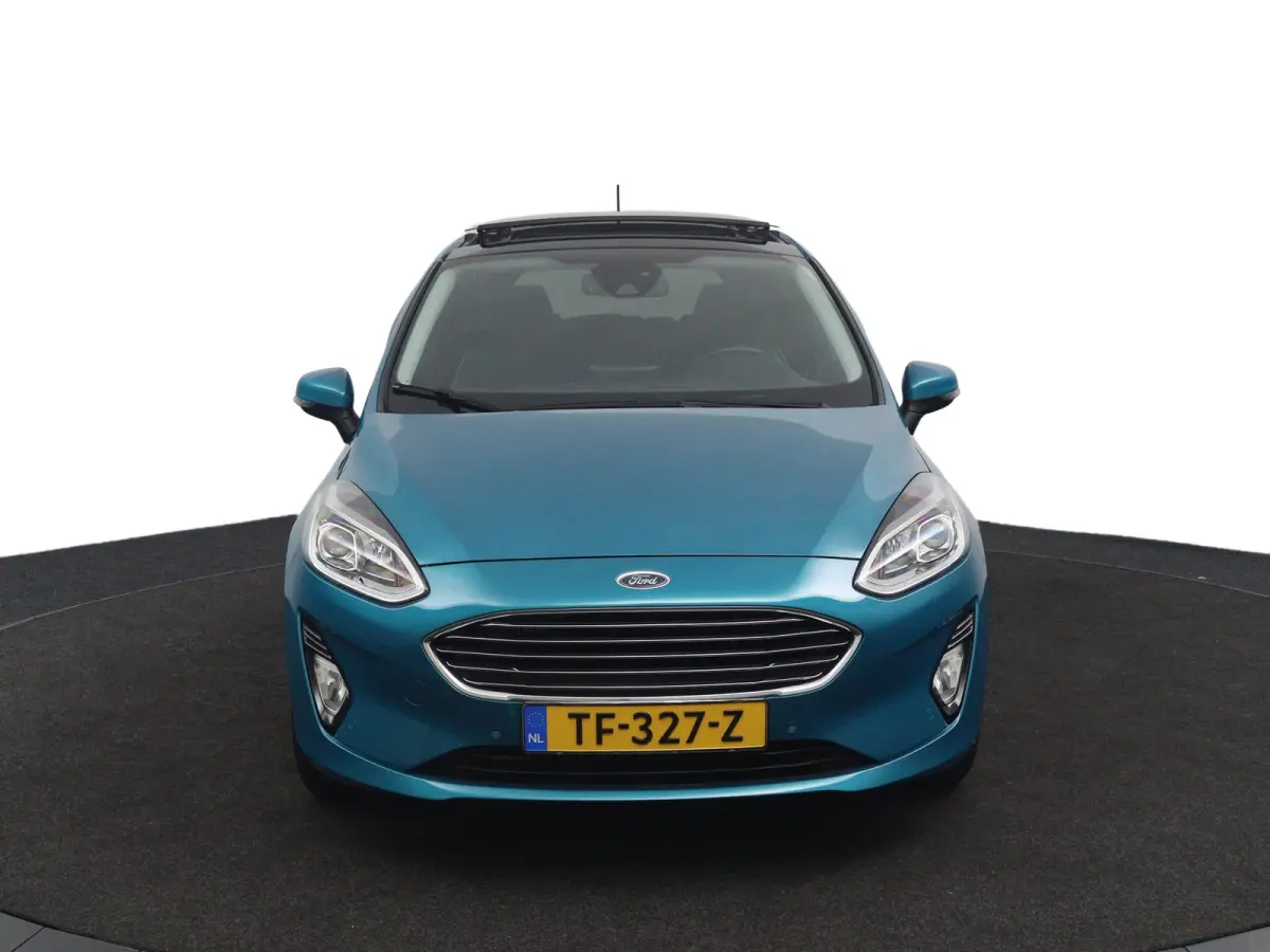 1.0 EcoBoost Titanium | Panoramadak | Winterpack | B&O | CarPlay/Android Auto | Camera | Keyless