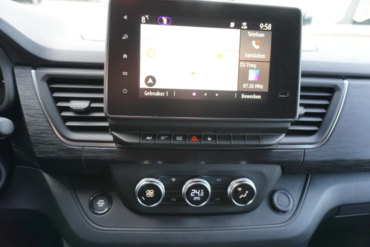 2.0 Blue dCi 170pk T30 L2H1 Exclusive Automaat Schuifdeur L / R Nr. V203 | Climate | Cruise | Navi | Trekhaak | Achterklep | Betimmering