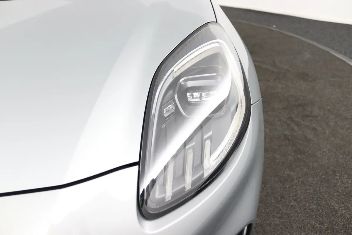 1.0 EcoBoost ST-Line X | Panoramadak | Maxtrix LED | Winterpack | Adaptive Cruise | BLIS | Elektrische Achterklep