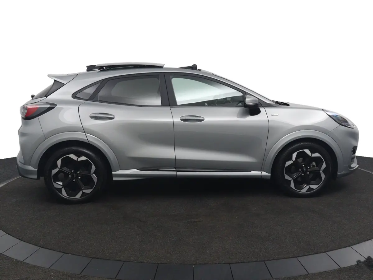 1.0 EcoBoost ST-Line X | Panoramadak | Winterpack | Adaptive Cruise | BLIS | B&O | 360 Camera | CarPlay/Android Auto | LED
