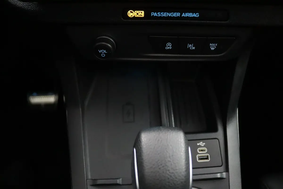 1.0 EcoBoost ST-Line X | Panoramadak | Winterpack | Adaptive Cruise | BLIS | B&O | 360 Camera | CarPlay/Android Auto | LED