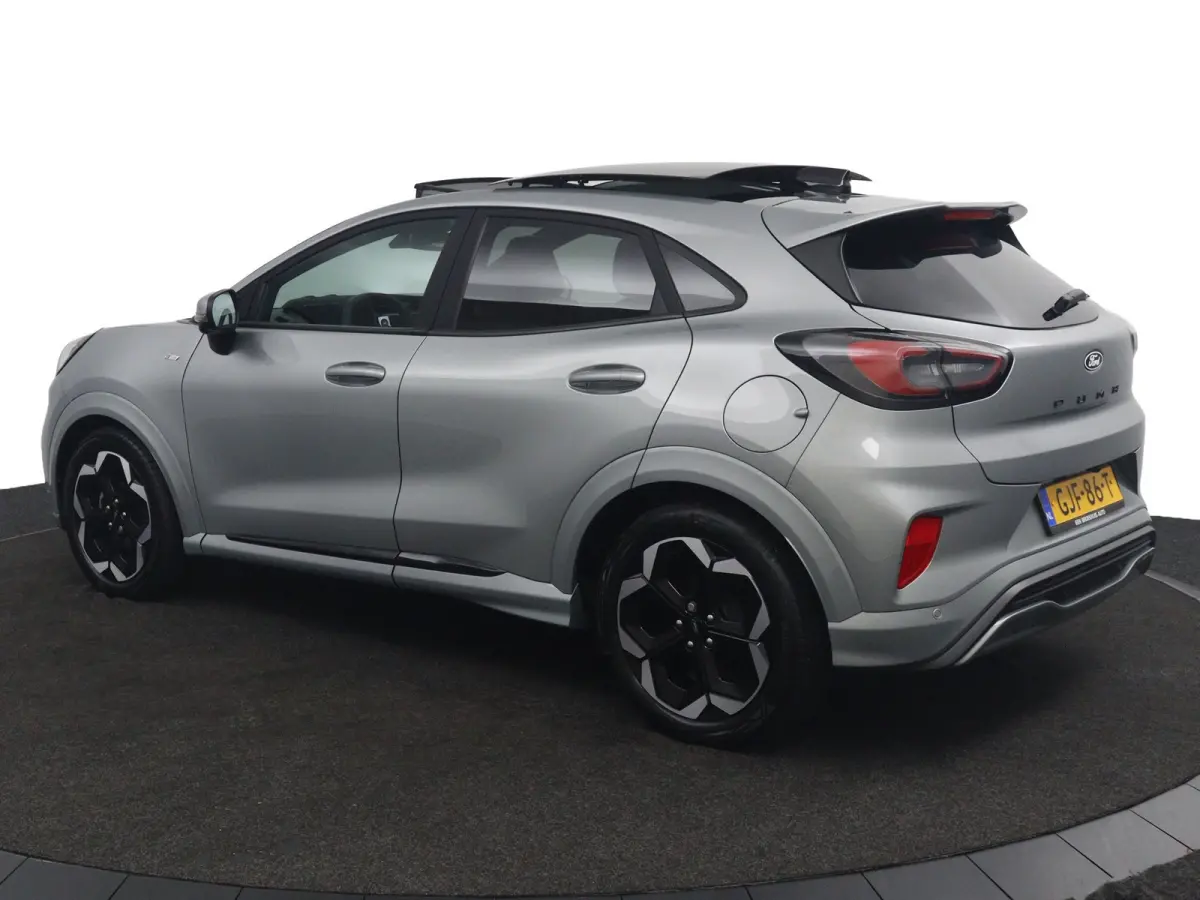 1.0 EcoBoost ST-Line X | Panoramadak | Winterpack | Adaptive Cruise | BLIS | B&O | 360 Camera | CarPlay/Android Auto | LED