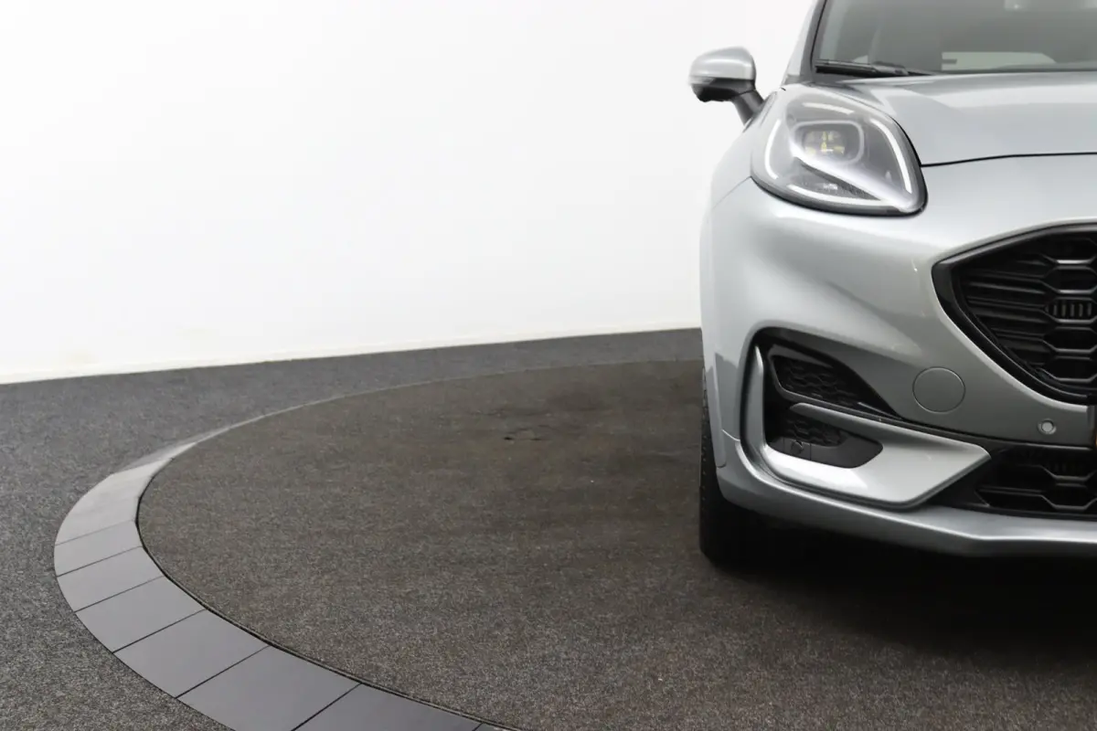 1.0 EcoBoost ST-Line X | Panoramadak | Winterpack | Adaptive Cruise | BLIS | B&O | 360 Camera | CarPlay/Android Auto | LED