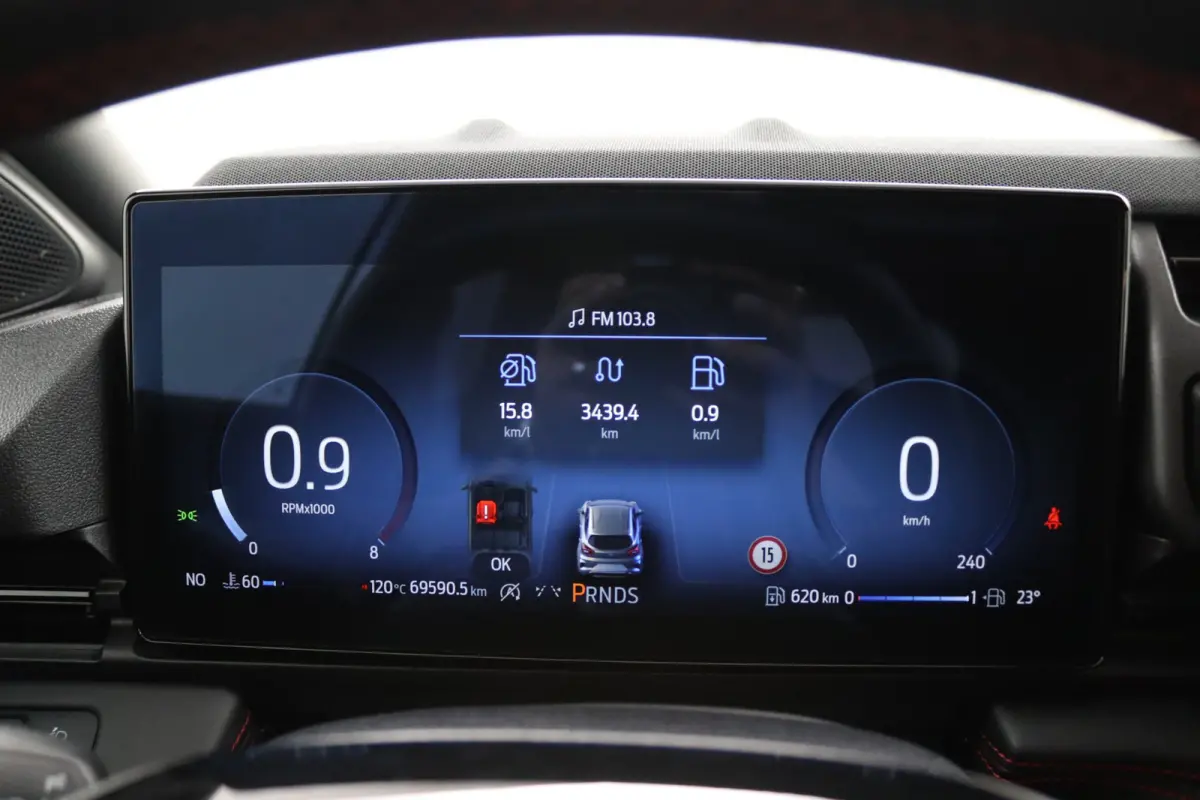 1.0 EcoBoost ST-Line X | Panoramadak | Winterpack | Adaptive Cruise | BLIS | B&O | 360 Camera | CarPlay/Android Auto | LED