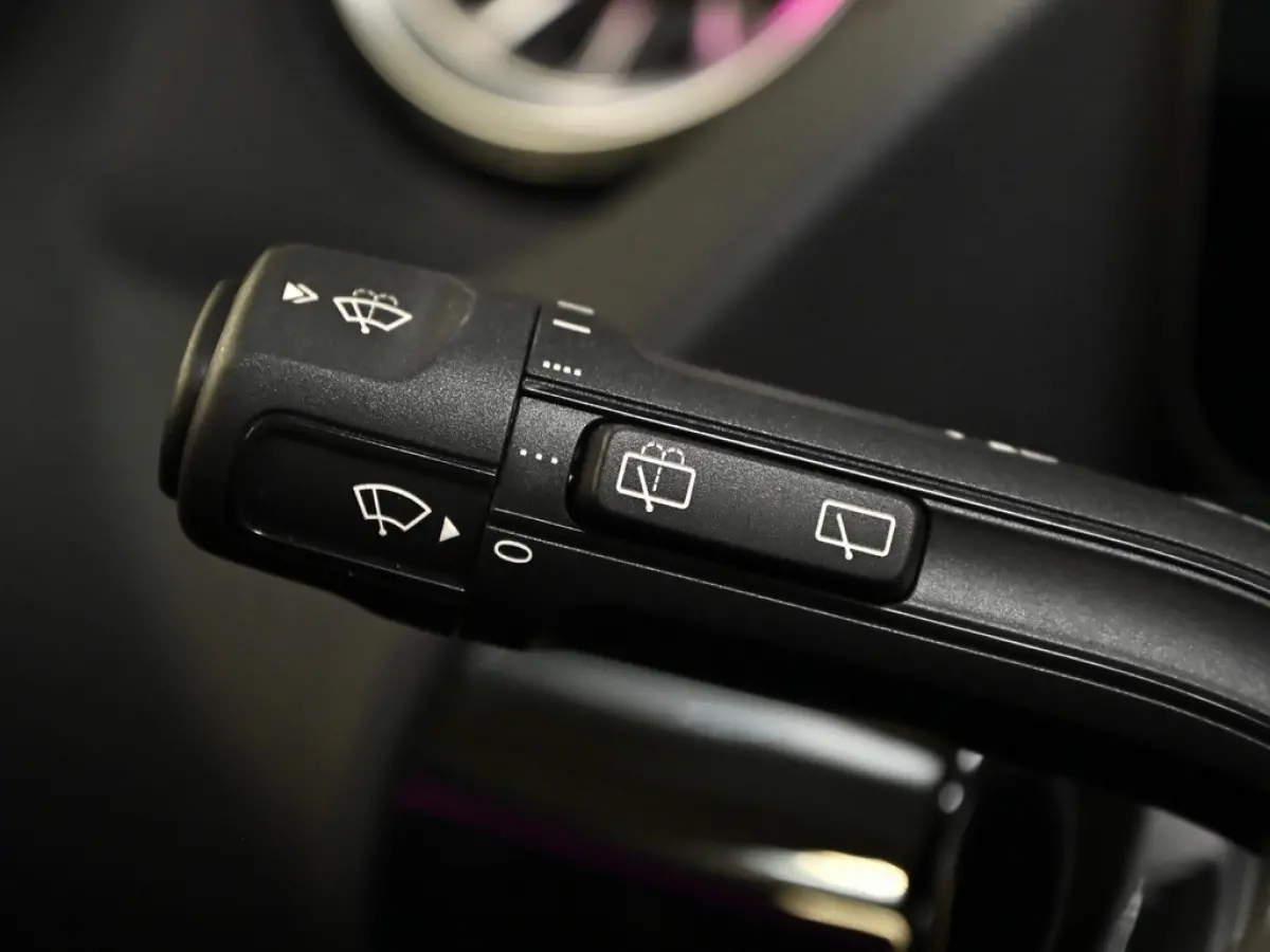 250 e Progressive ** LED HIGH, LEDER, PANO, KEYLESS, SPIEGEL, VERW. ST, 17-inch LMV ** Ex MB-AG - UNFALLFREI ** ** INFORMEER OOK NAAR ONZE AANTREKKELIJKE FINANCIAL-LEASE TARIEVEN **