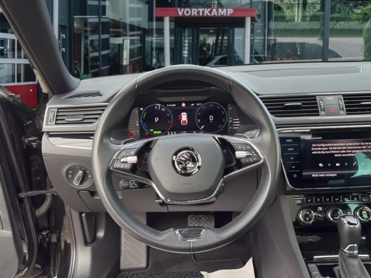 1.4 TSI iV L&K LEDER/PANO-DAK/CAMERA/ELEK-KLEP/ACC/CANTON/STOELVERW