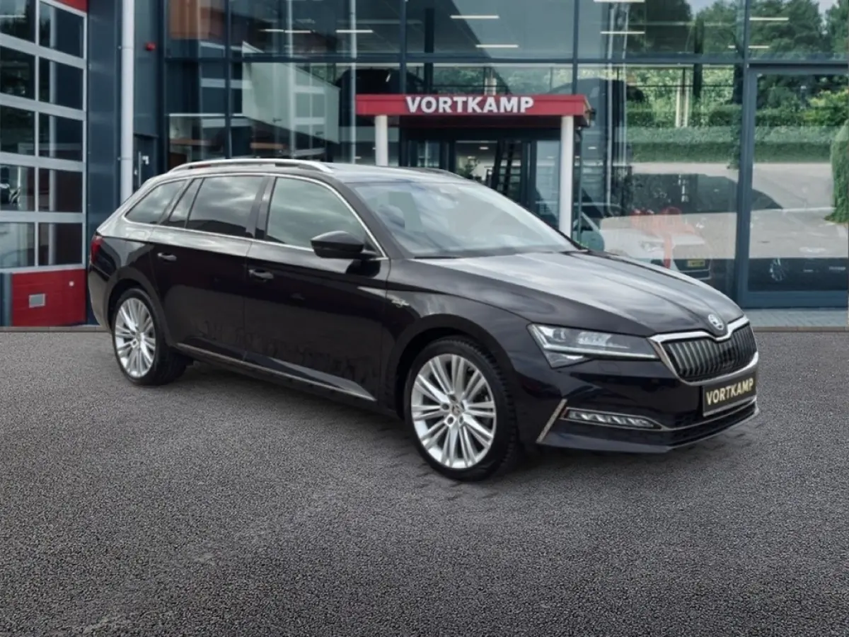 1.4 TSI iV L&K LEDER/PANO-DAK/CAMERA/ELEK-KLEP/ACC/CANTON/STOELVERW