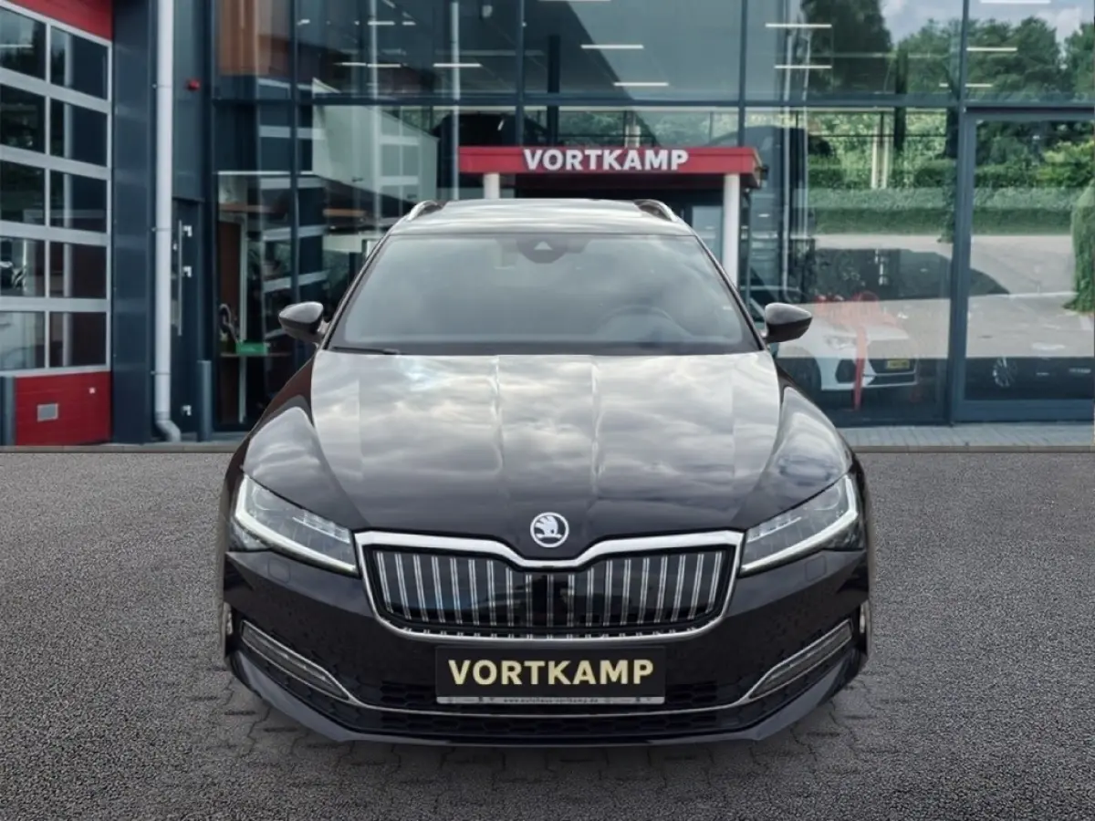 1.4 TSI iV L&K LEDER/PANO-DAK/CAMERA/ELEK-KLEP/ACC/CANTON/STOELVERW