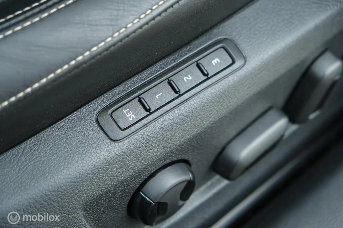 1.4 TSI iV Business Edition Plus | Pano | Vol leder | Memory | Camera | Ambiant | Trekhaak | Super netjes | Virtual | ACC | Stoel en stuurwielverw.