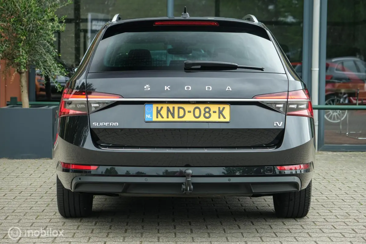 1.4 TSI iV Business Edition Plus | Pano | Vol leder | Memory | Camera | Ambiant | Trekhaak | Super netjes | Virtual | ACC | Stoel en stuurwielverw.