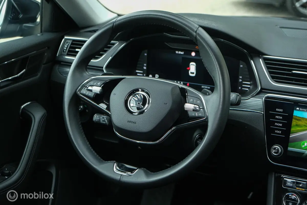 1.4 TSI iV Business Edition Plus | Pano | Vol leder | Memory | Camera | Ambiant | Trekhaak | Super netjes | Virtual | ACC | Stoel en stuurwielverw.