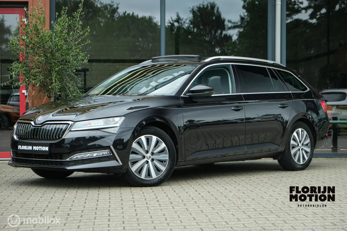 1.4 TSI iV Business Edition Plus | Pano | Vol leder | Memory | Camera | Ambiant | Trekhaak | Super netjes | Virtual | ACC | Stoel en stuurwielverw.