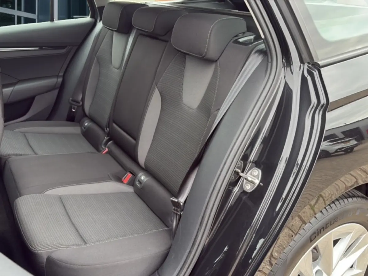 1.4 TSI iV AMBITION CAMERA/CRUISE/DIG-DASH/STOEL+STUURVERW/CARPLAY