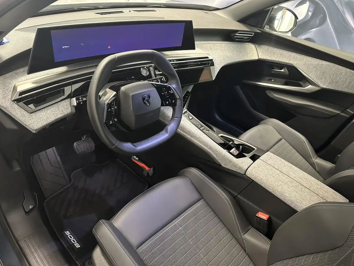 1.2 Hybrid 145 Allure | AUTOMAAT | Navigatie | Camera | Direct leverbaar!! |
