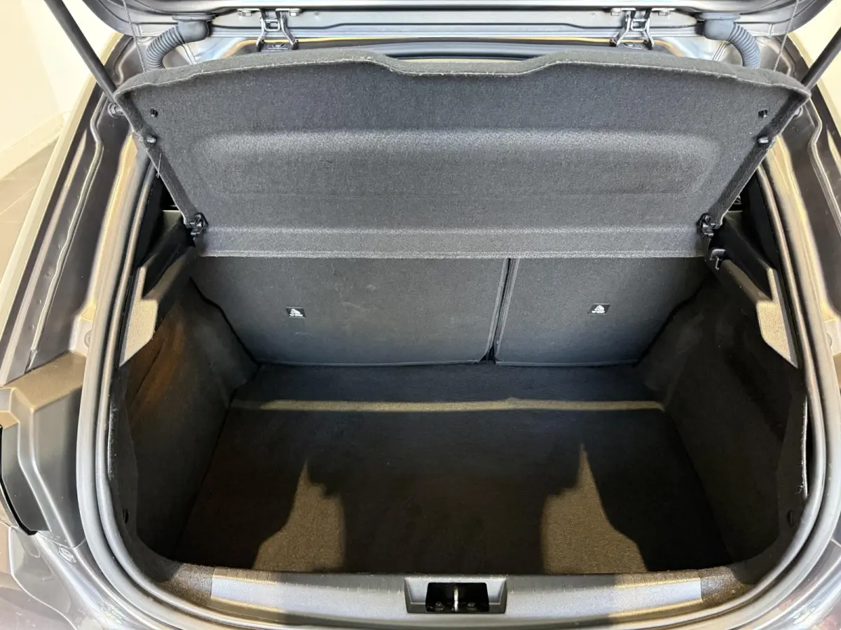 1.2 Like 75PK | CRUISE | AIRCO | BLUETOOTH | 50 DKM |