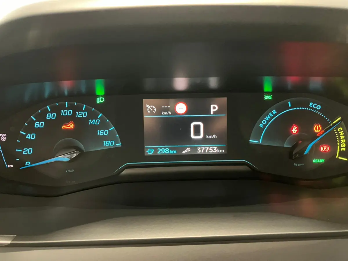 EV Allure 50 kWh | Navigatie | Camera | Climate control