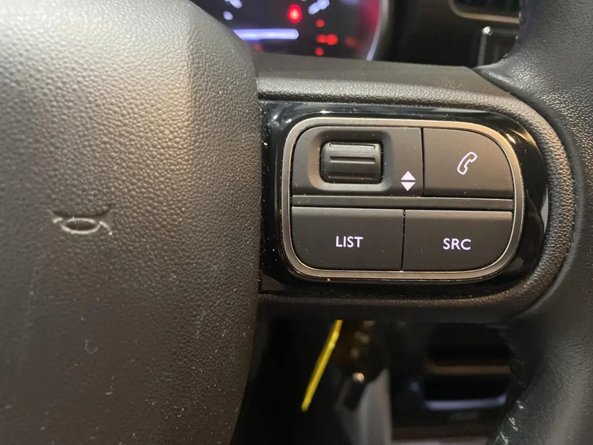 1.2 S&S Feel | 110 PK | Apple Carplay/Android Auto | Navigatie | Climate control | Parkeerhulp |38 DKM |